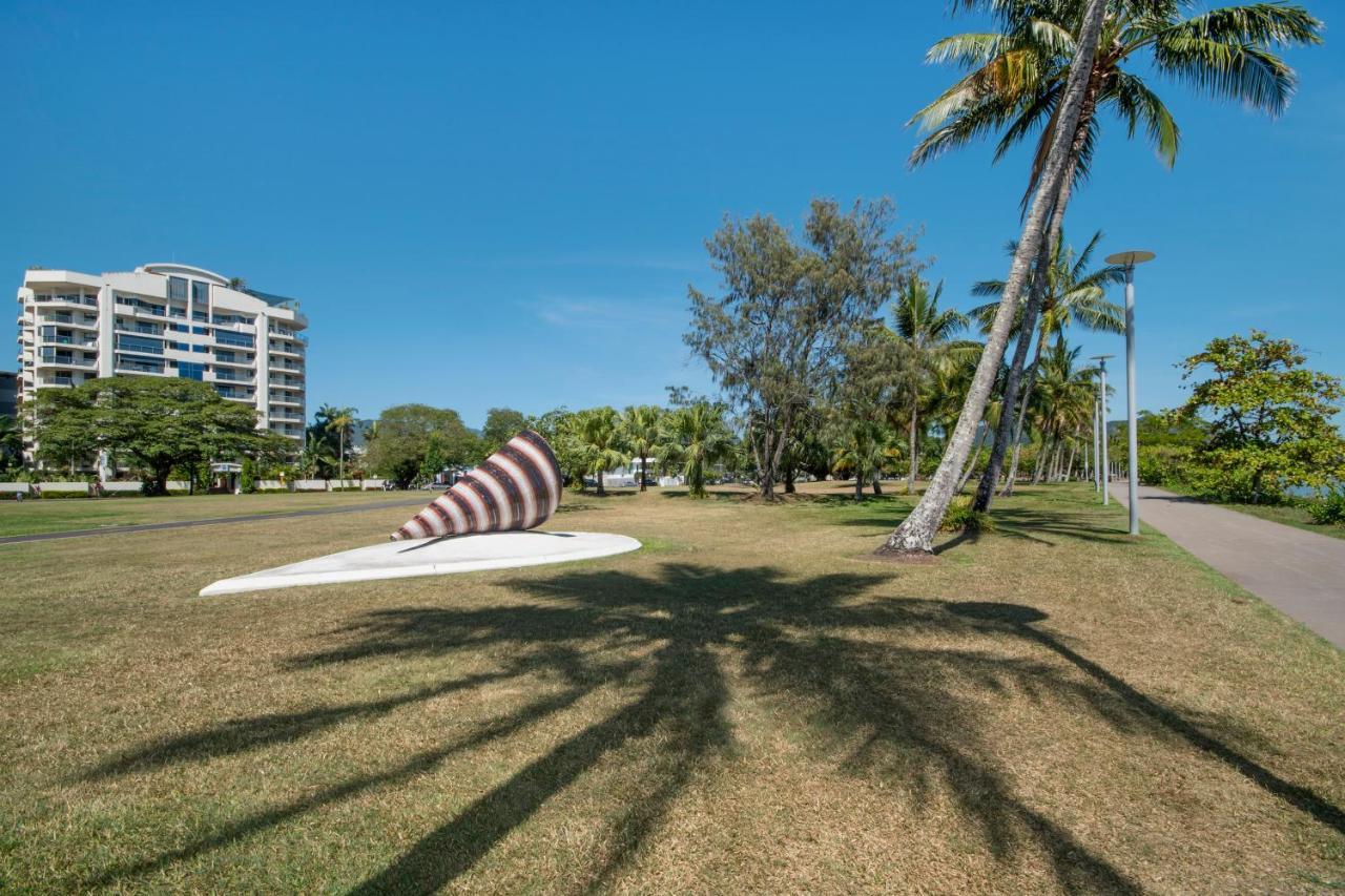 Aparthotel 181 The Esplanade 4*